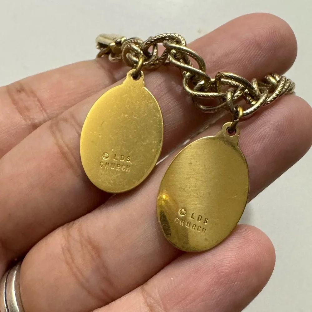 Mormon LDS Gold Tone Insight & Inspiration Charm Bracelet - Picture 6 of 9